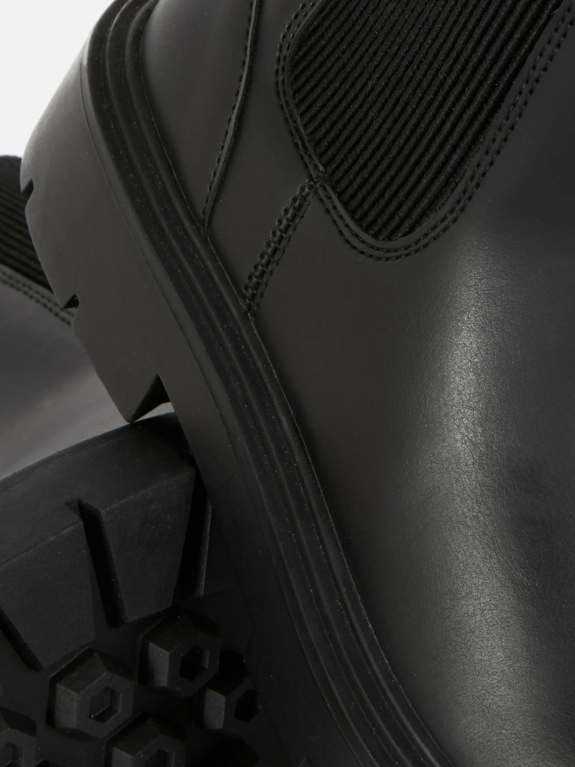 Botas Chelsea Biqueira Redonda