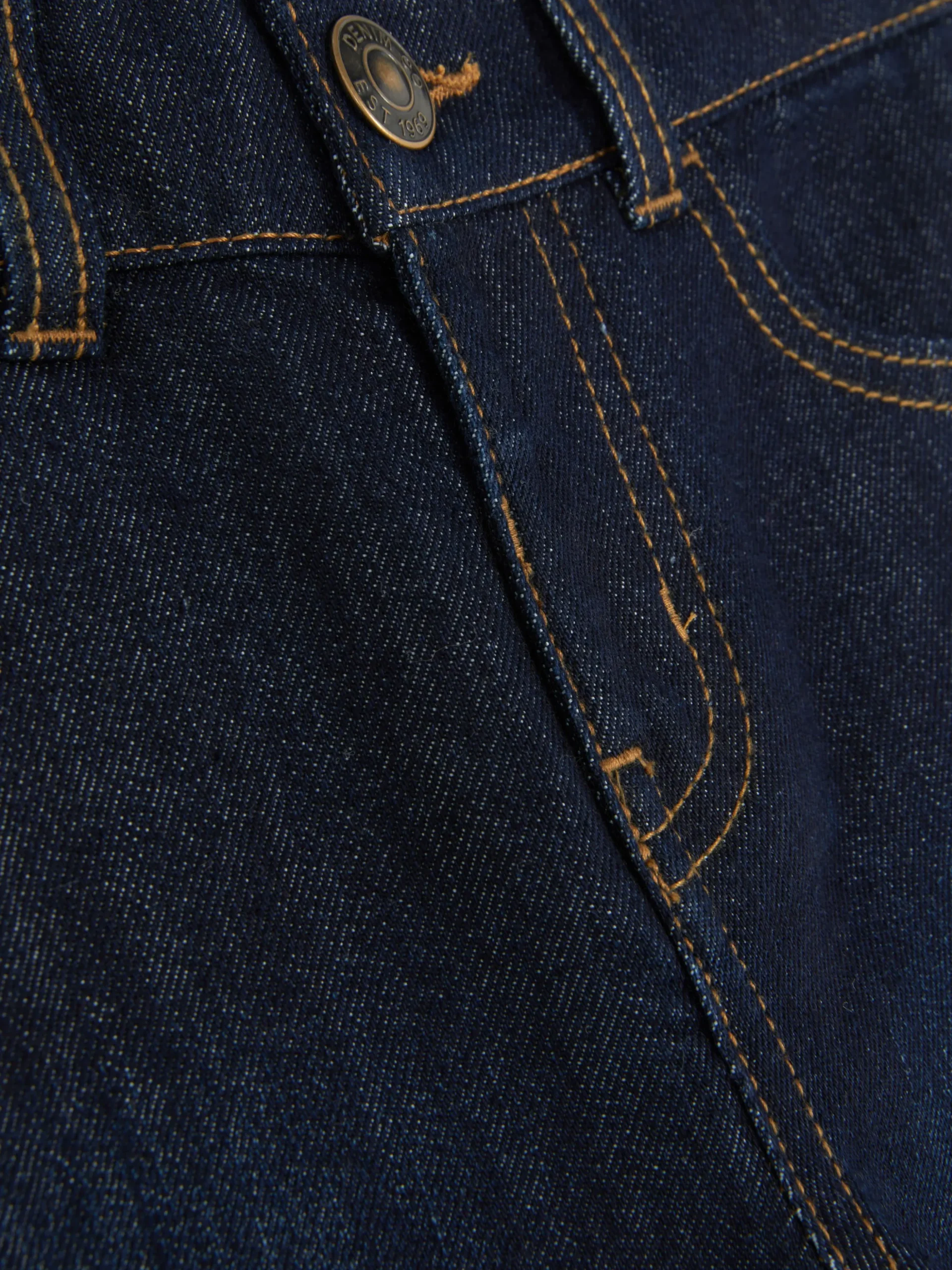 Calças Ganga Corte Perna Direita