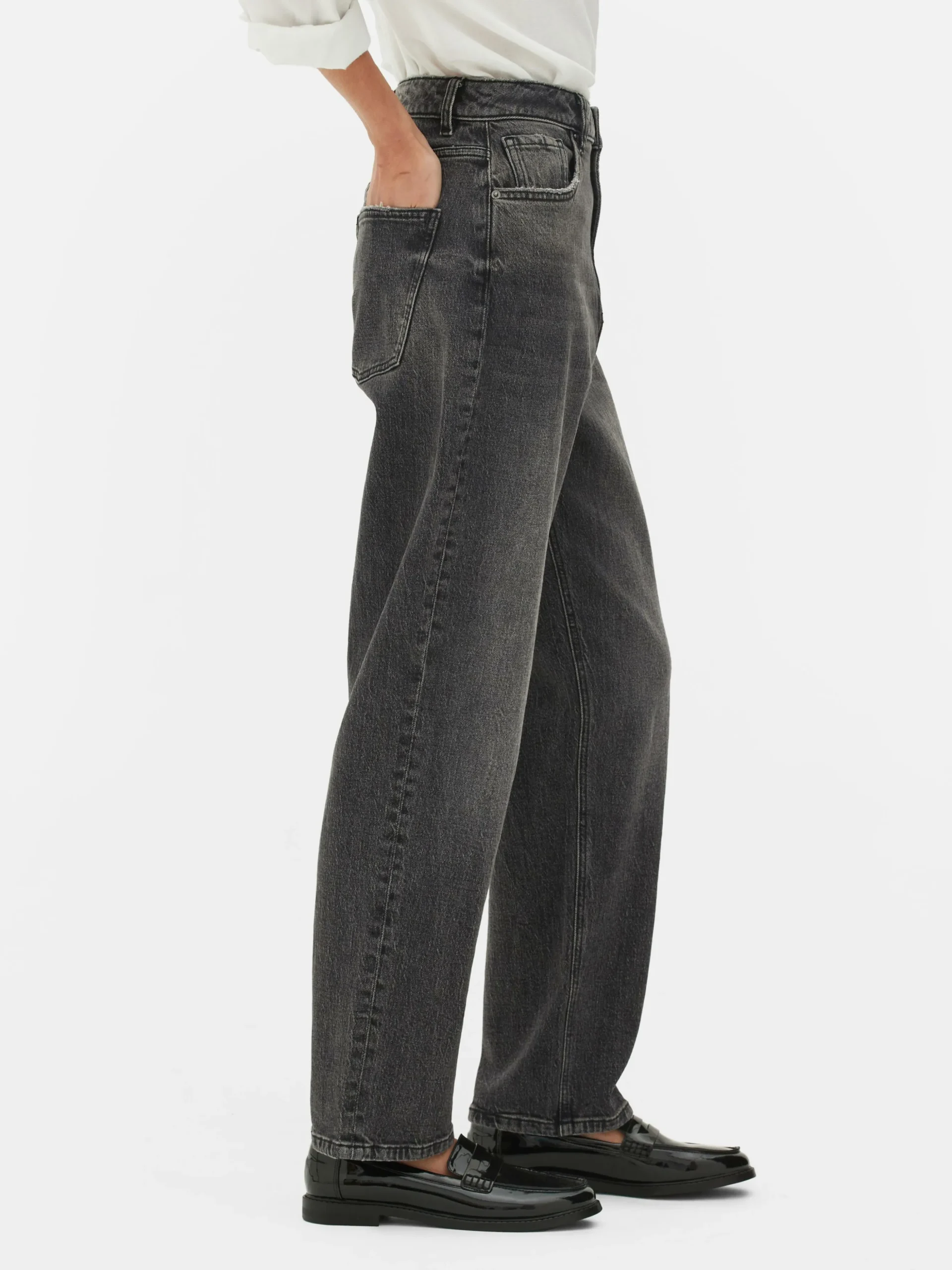 Calças Ganga Corte Perna Direita Justa