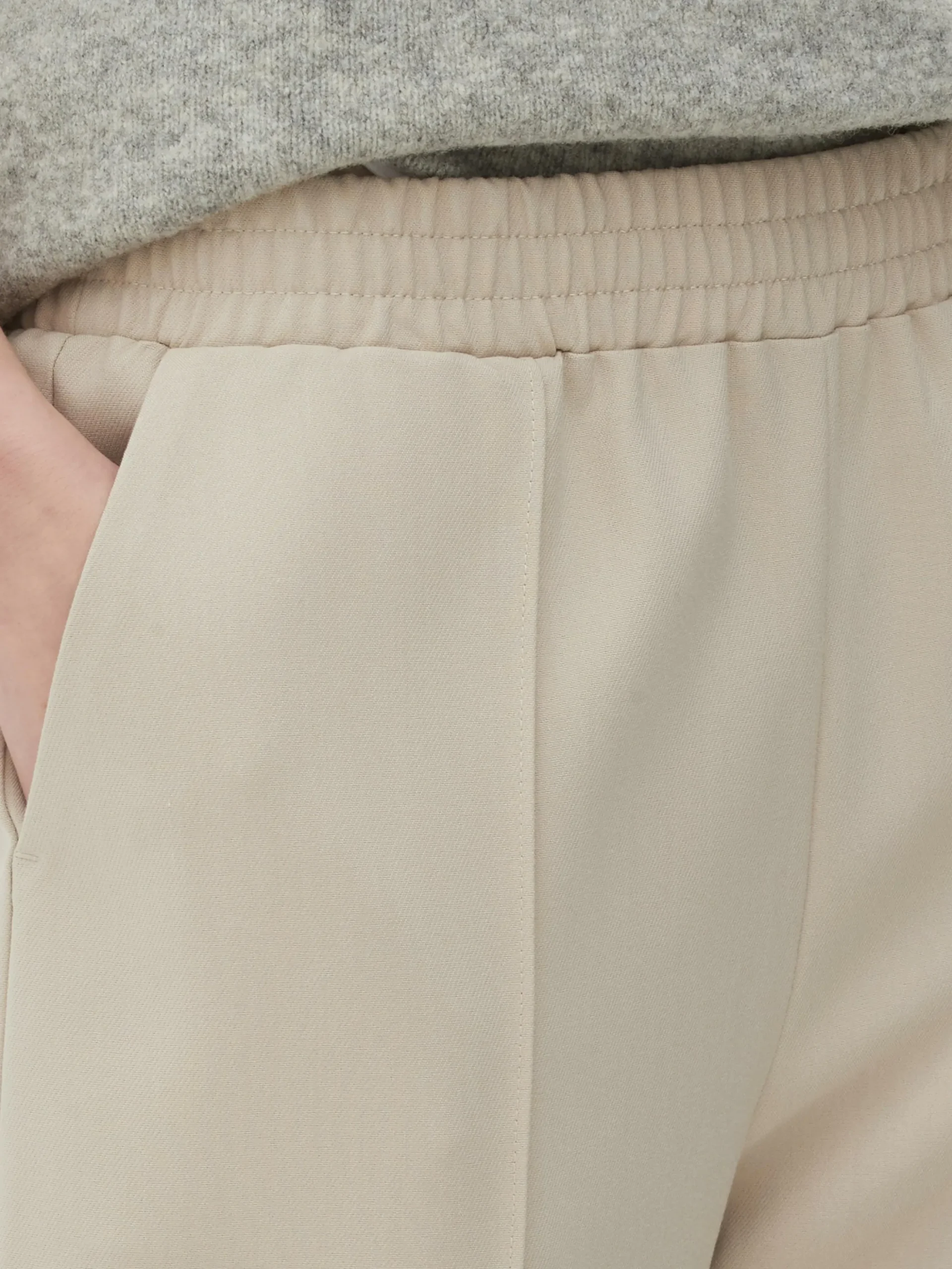 Calças Treino De Tecido Com Detalhes De Costura A Condizer