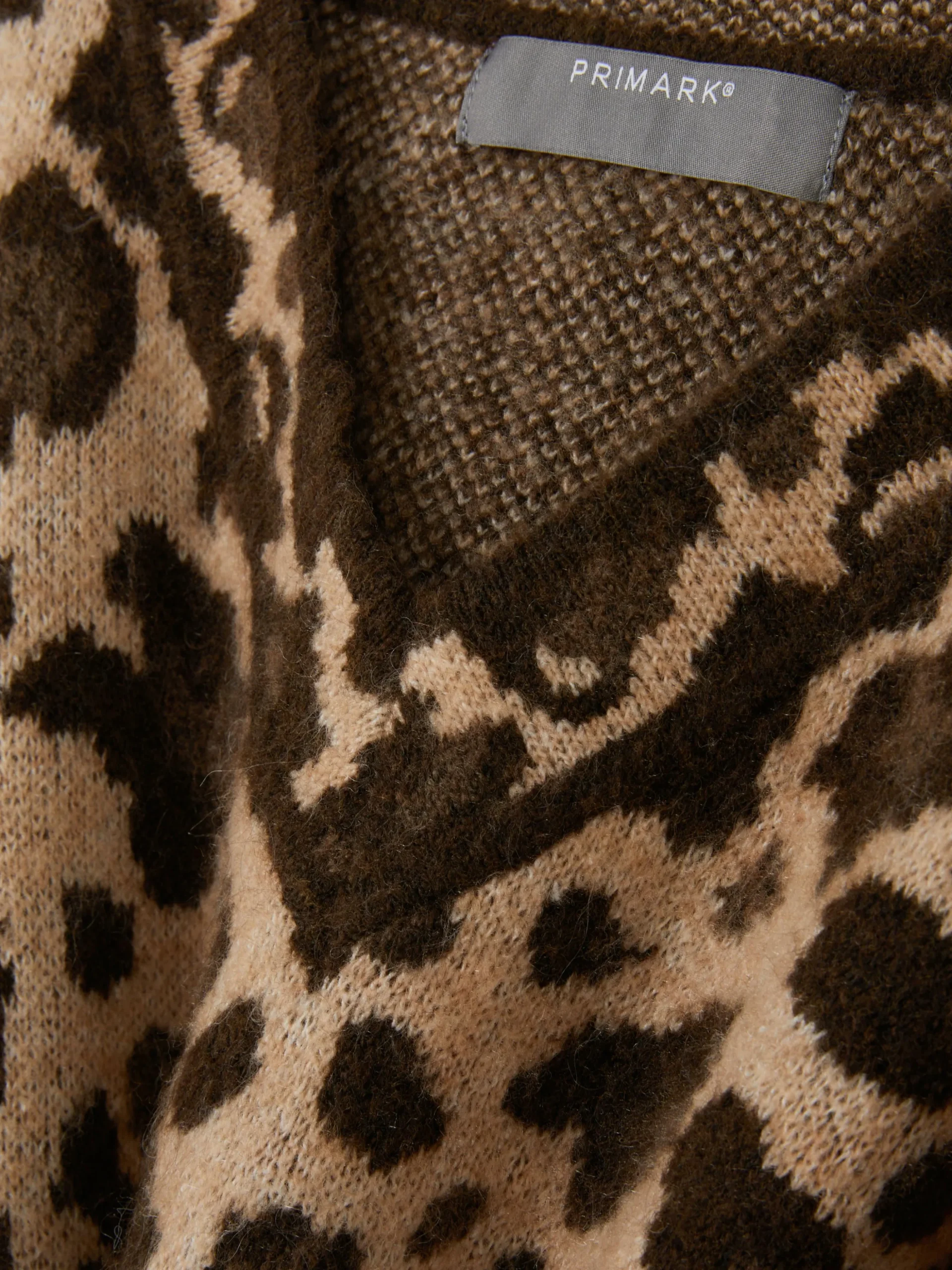 Camisola Decote V Leopardo