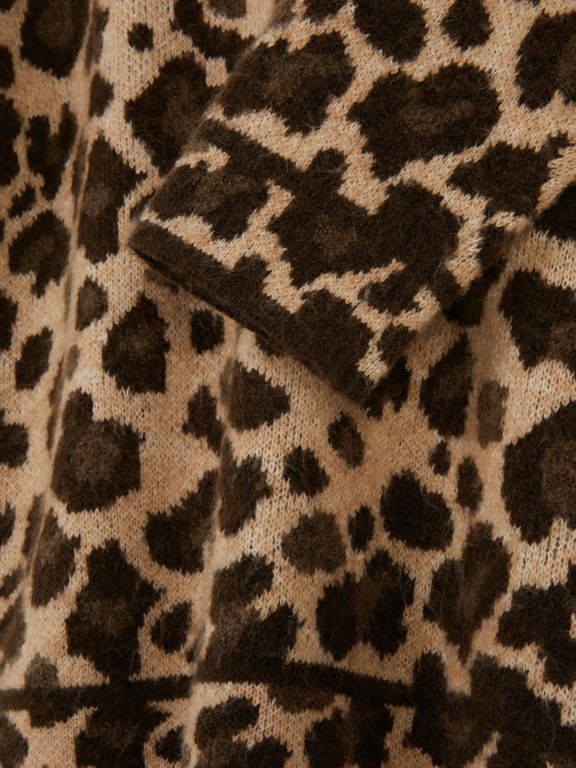 Camisola Decote V Leopardo