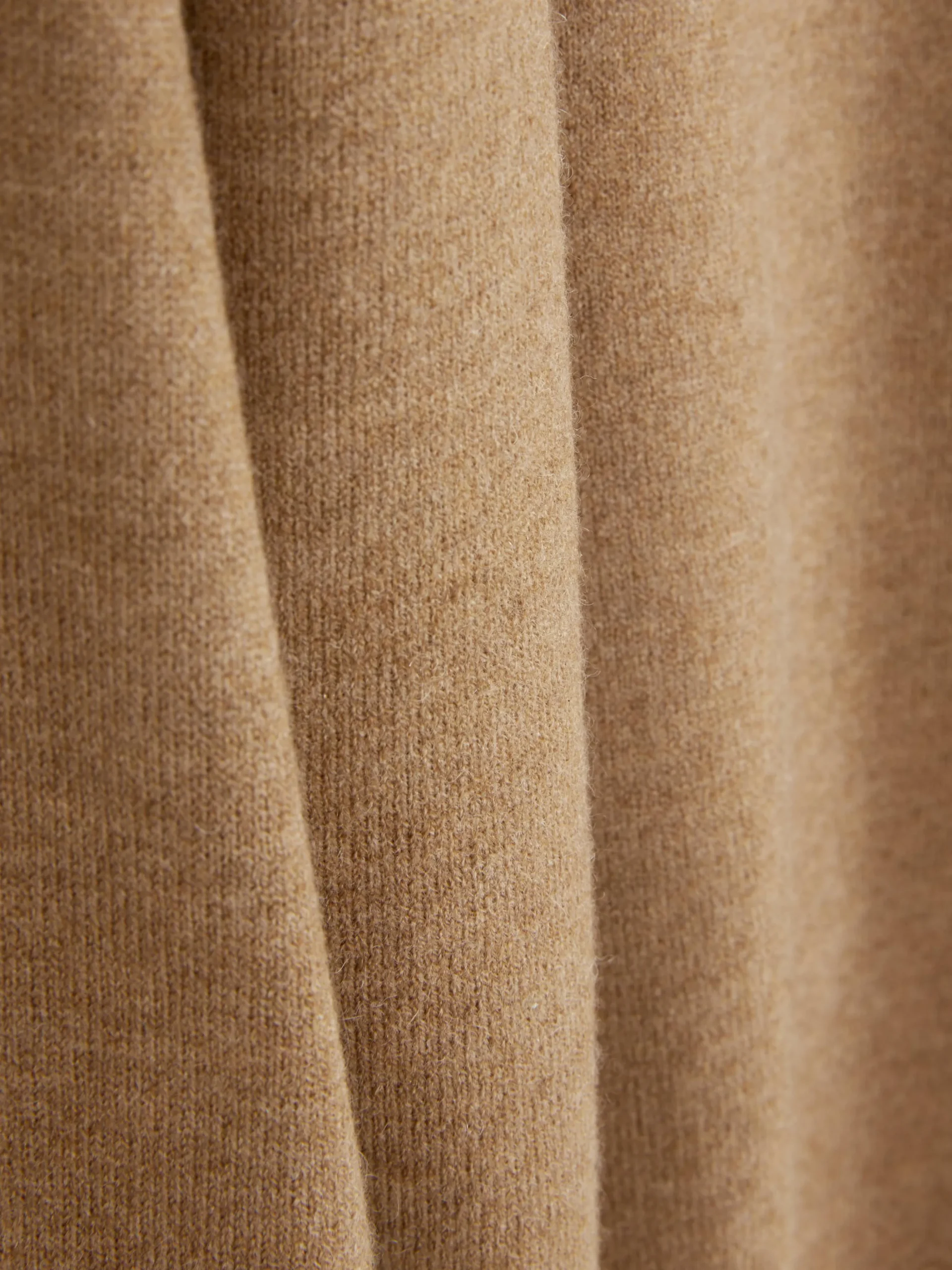 Camisola Decote V Malha Fina