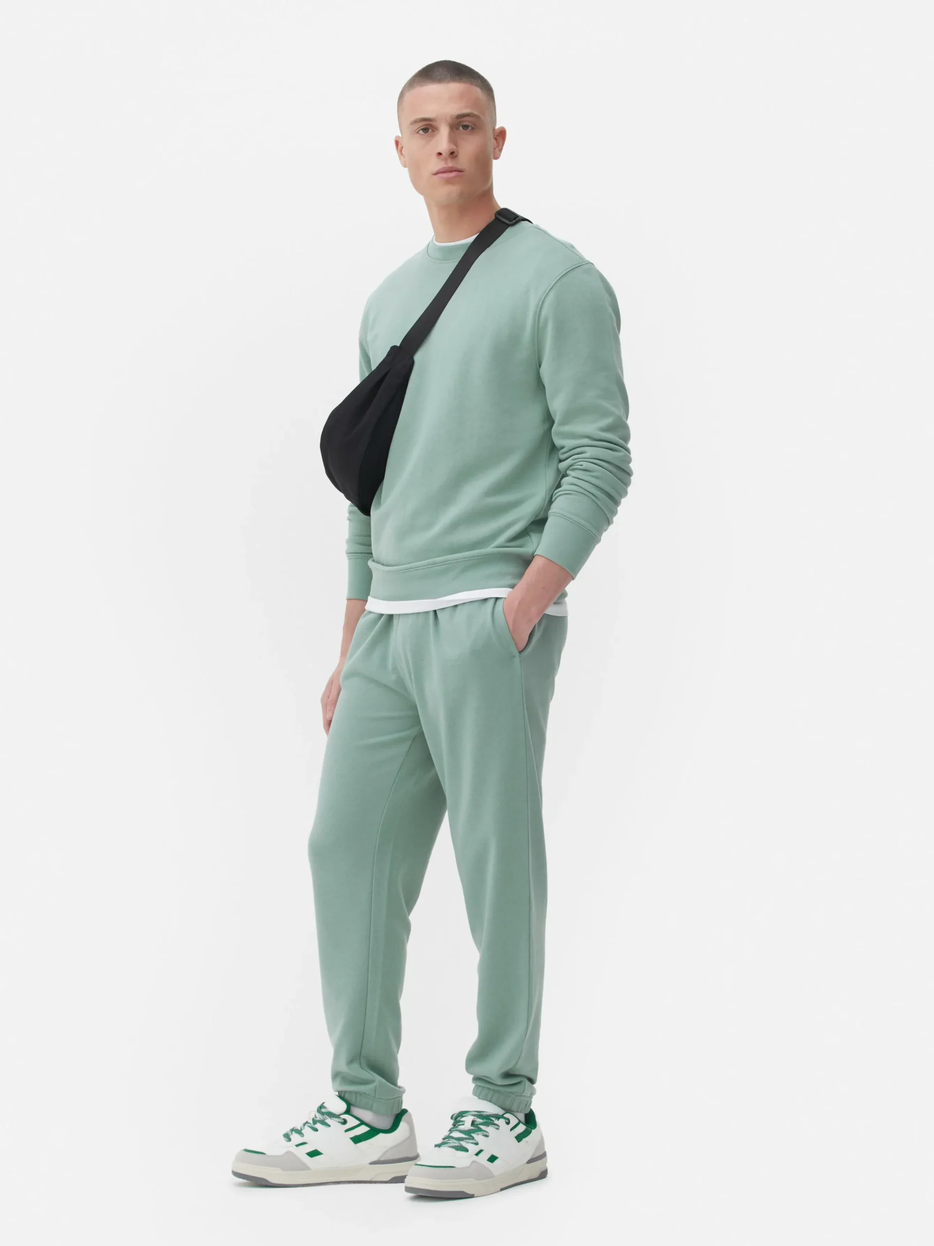 Camisola Gola Redonda Clássica