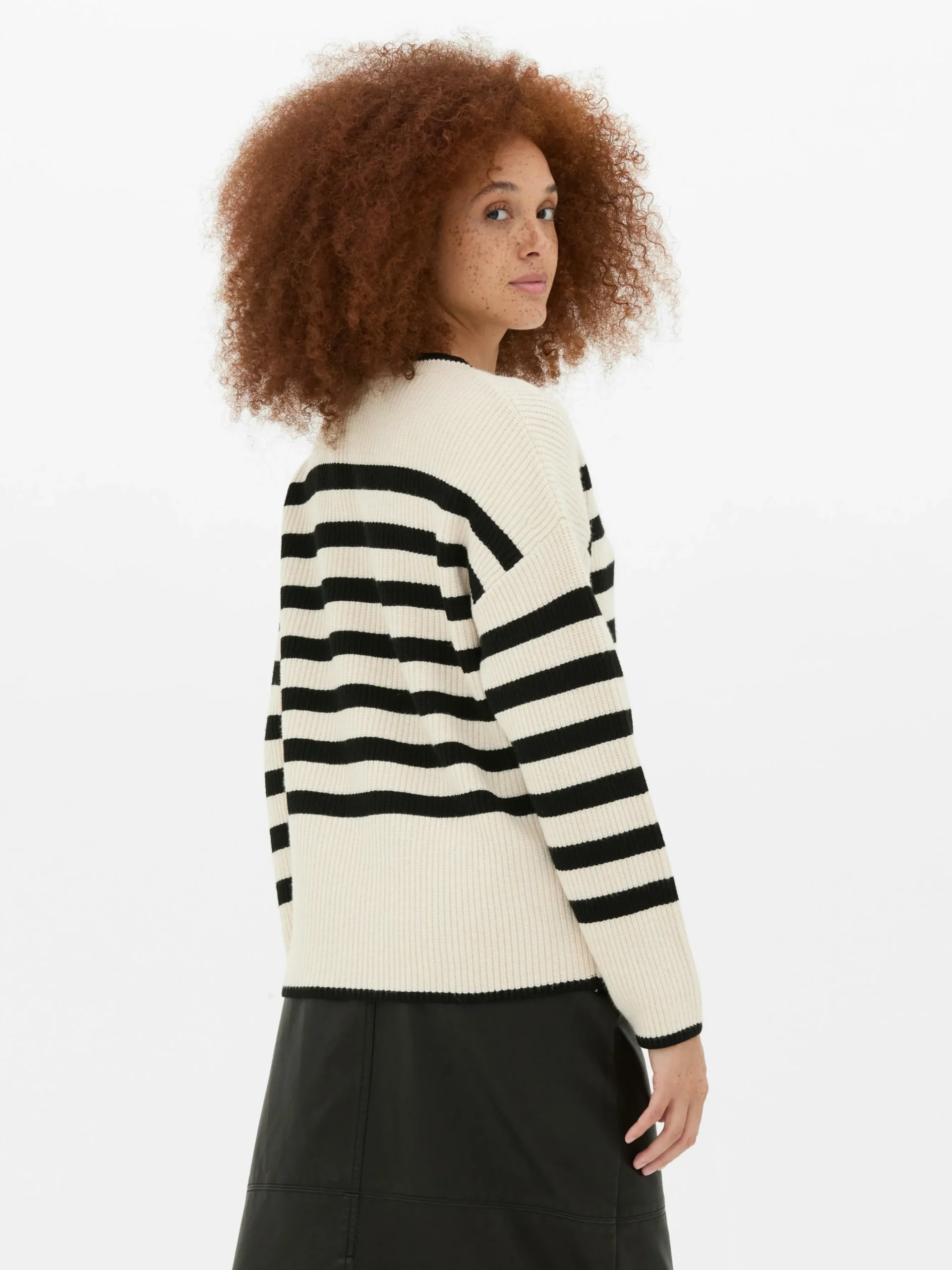 Camisola Gola Redonda Detalhe Botão