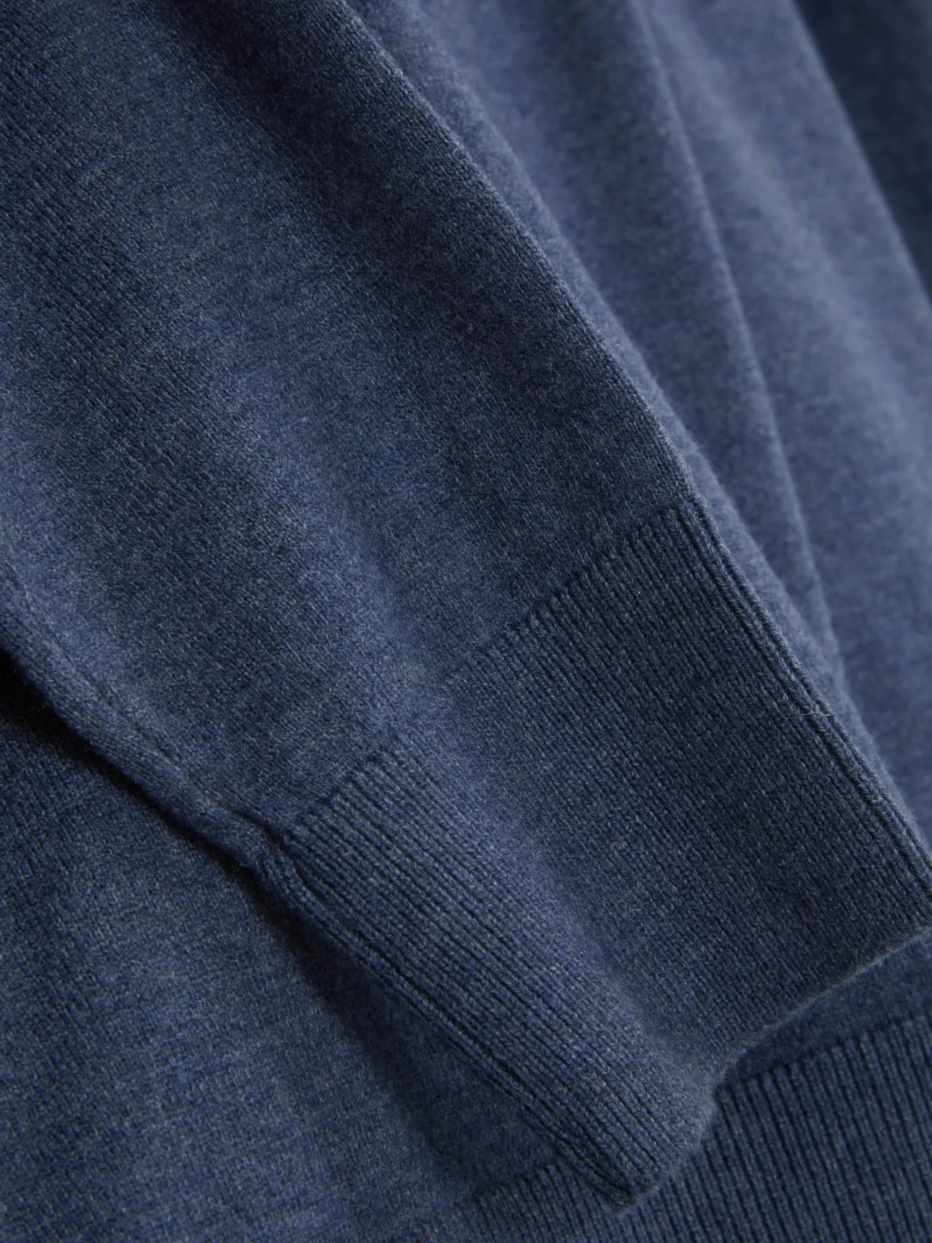 Camisola Malha Fina Gola Redonda