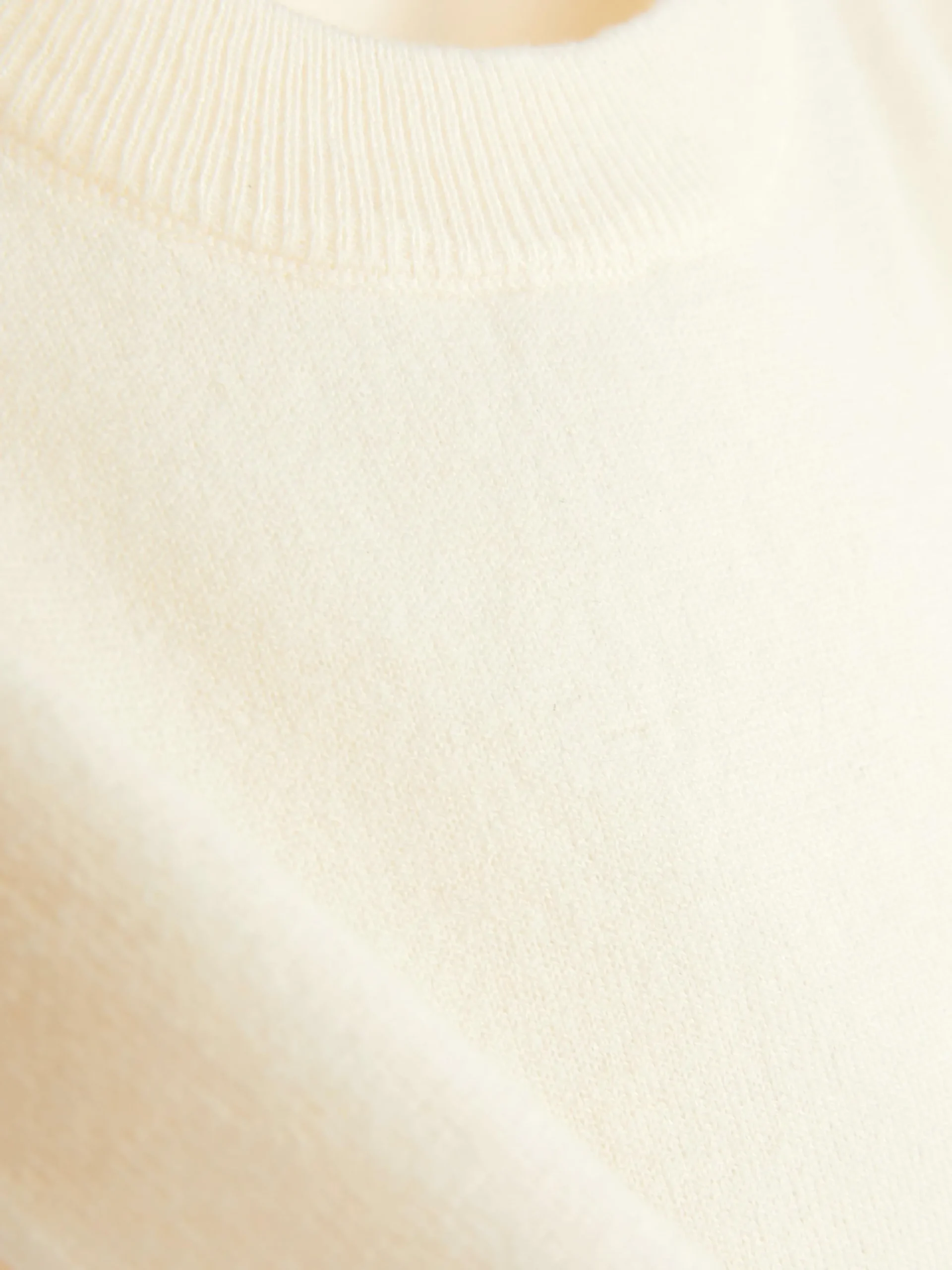 Camisola Malha Fina Gola Redonda