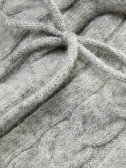 Capuz Malha Entrançada Rita Ora