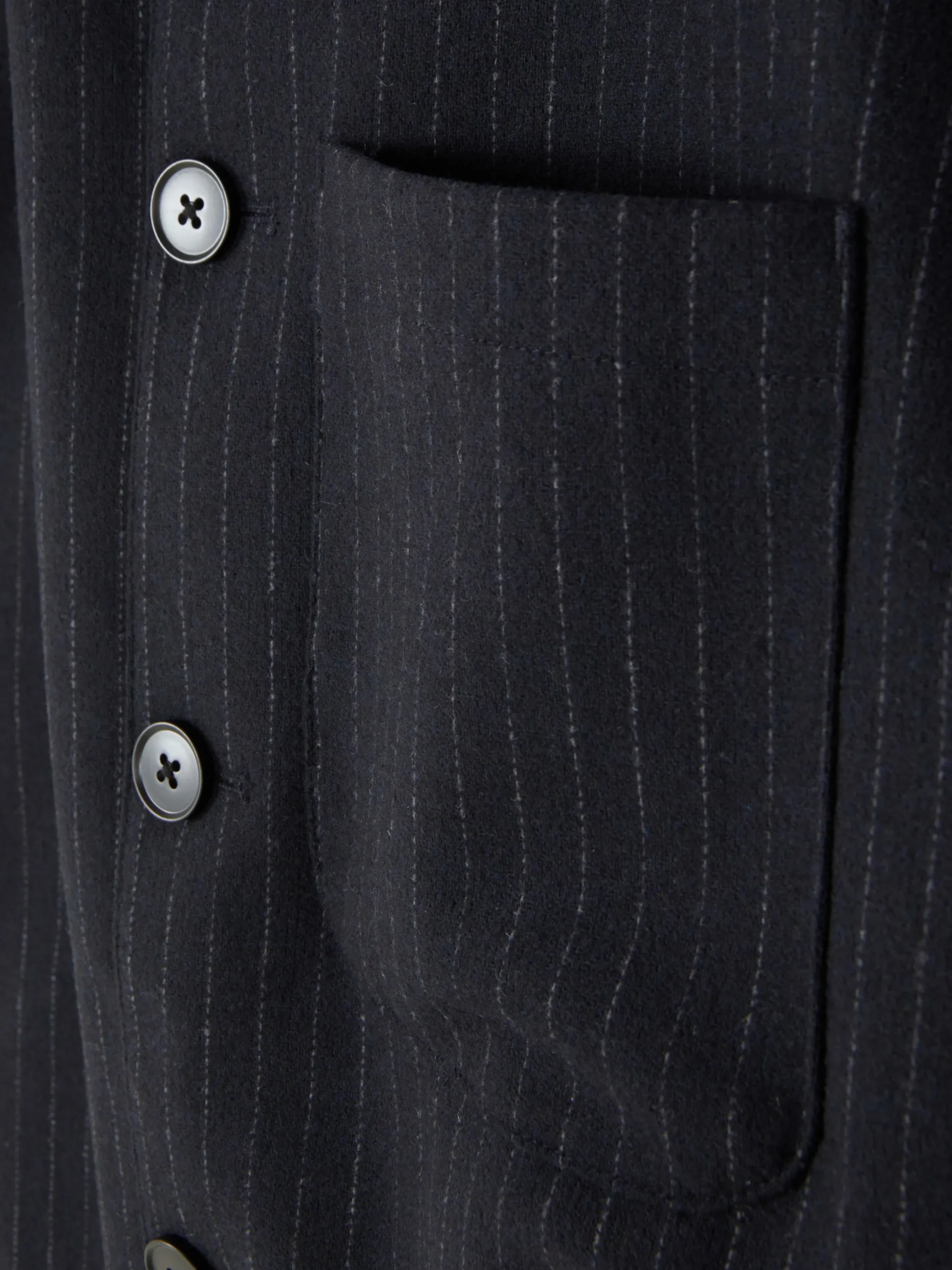 Casaco Riscas Finas Botões Kem