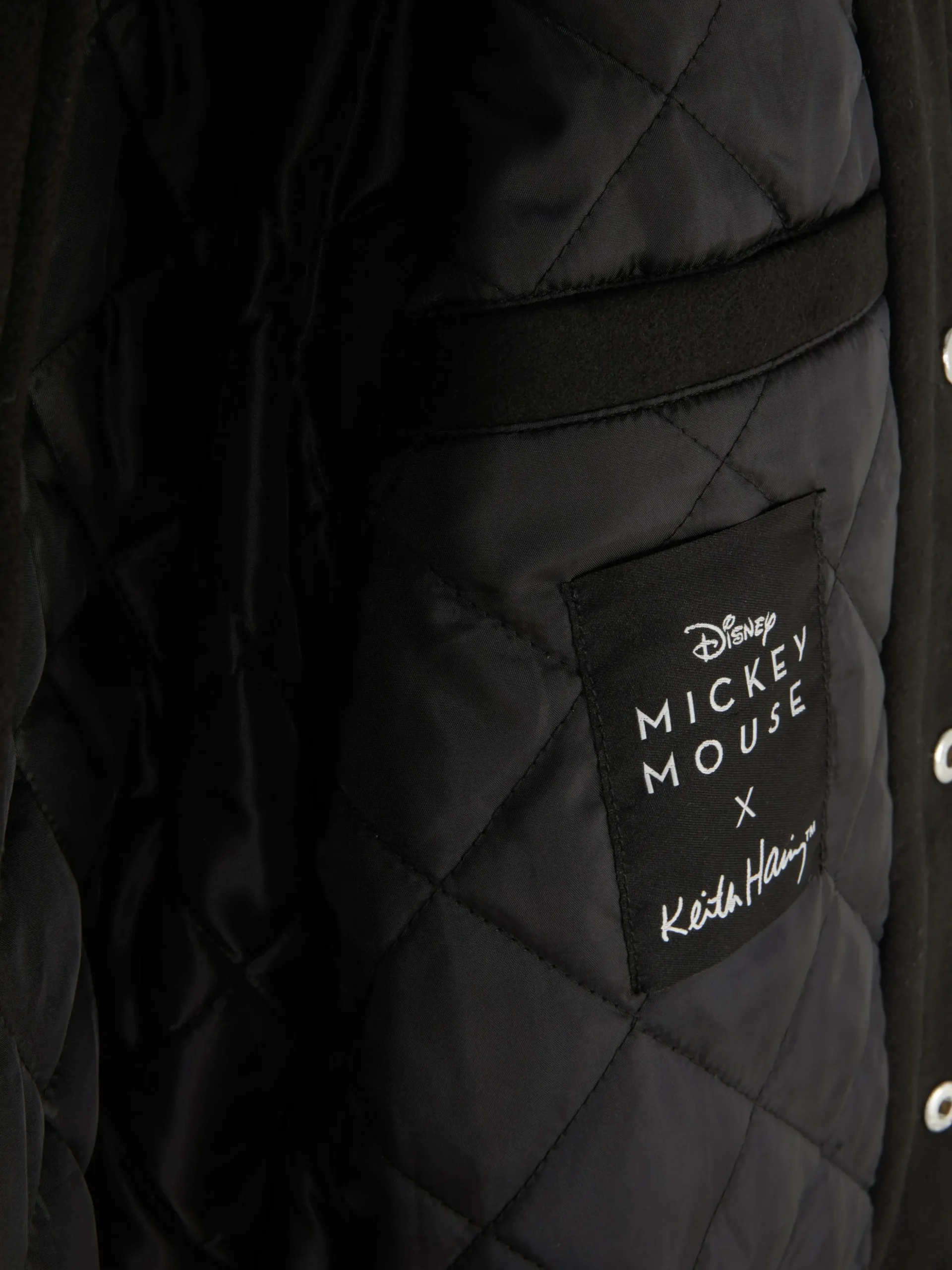 Casaco Universitário Disney Mickey X Keith Haring
