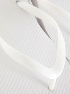 Chinelos Dedo Rasos Básicos