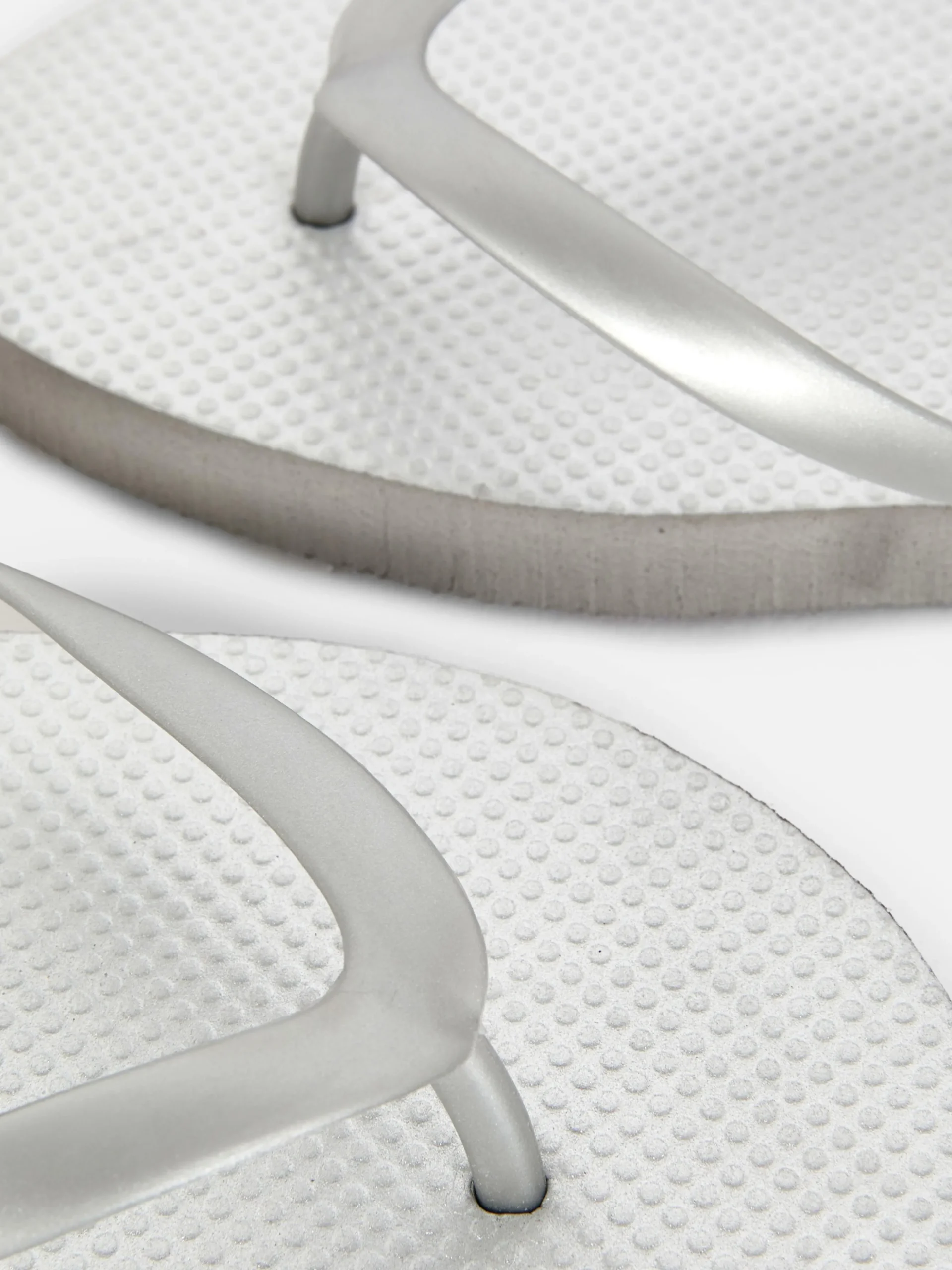 Chinelos Dedo Rasos Básicos