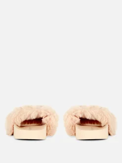 Chinelos Em Imitação De Pelo