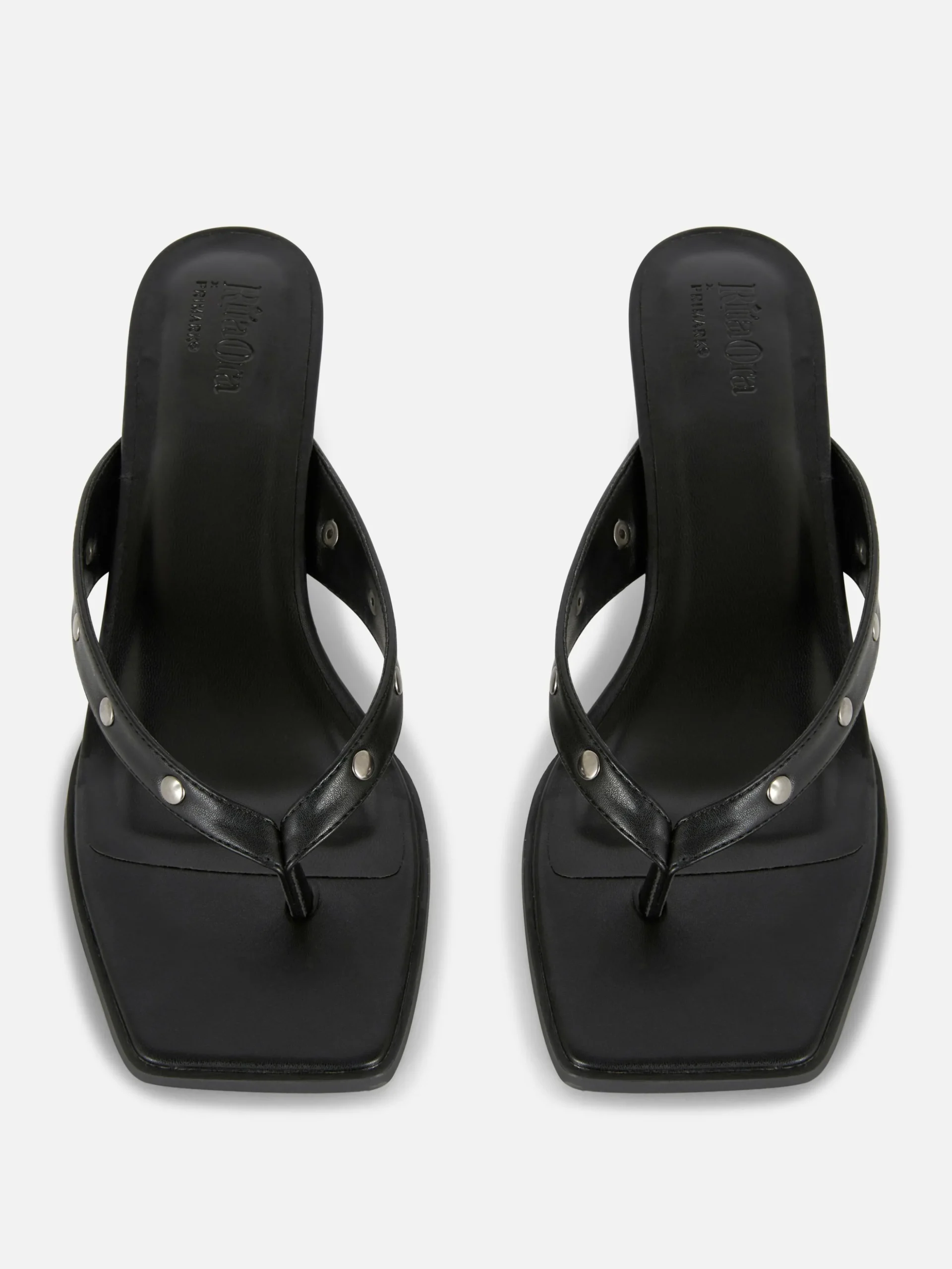 Chinelos Tachas Imitação Pele Rita Ora