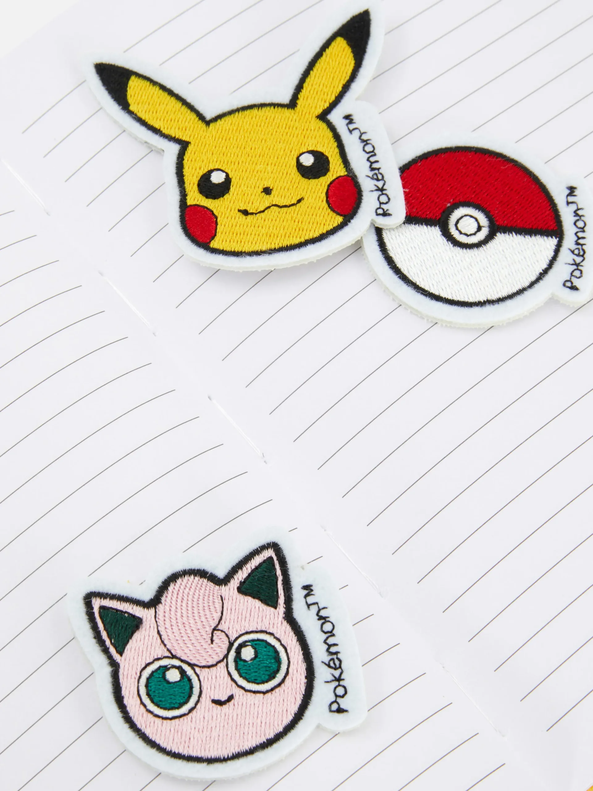 Conjunto Emblema Pokémon