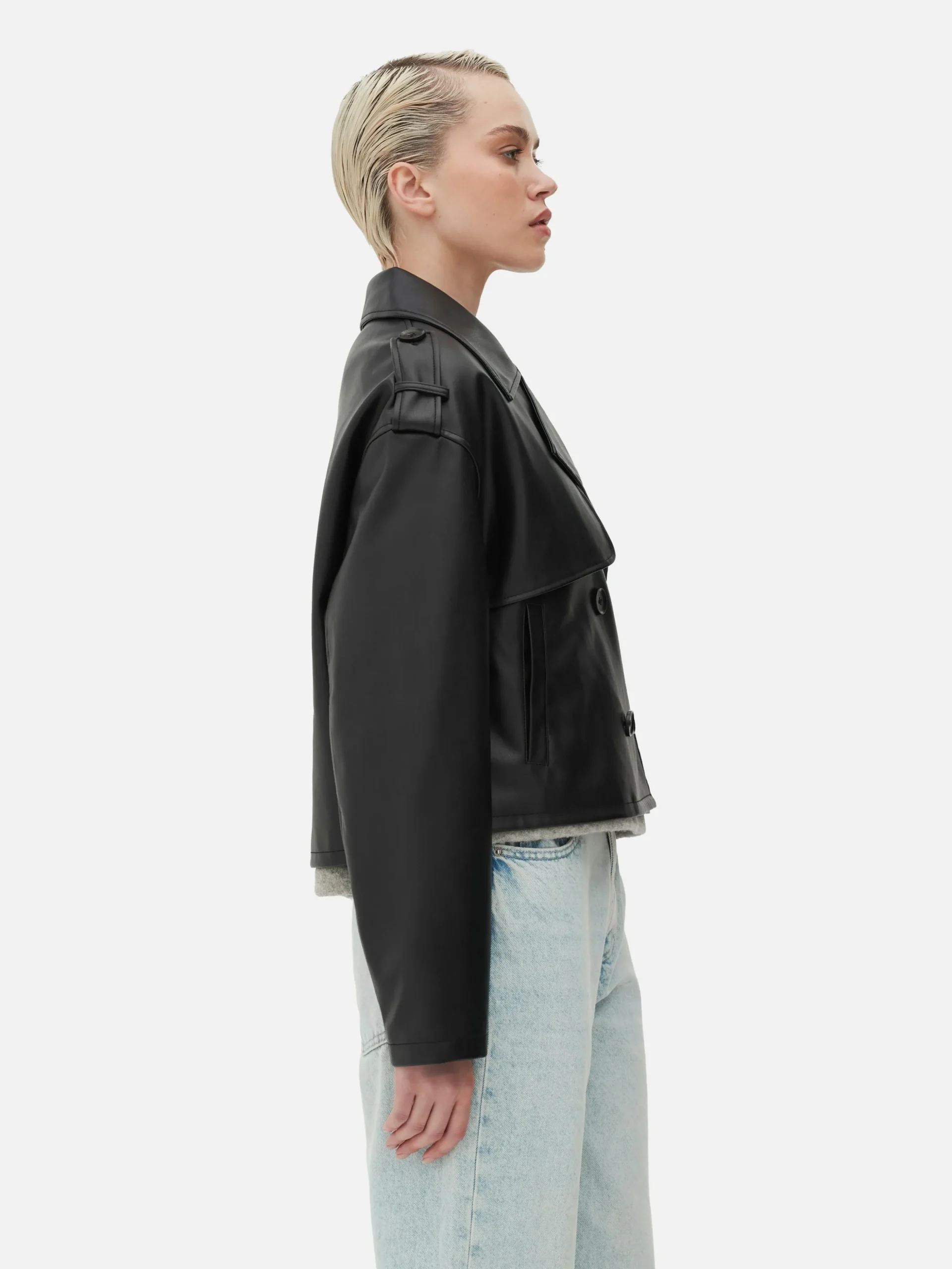 Gabardina Curta Imitação Pele