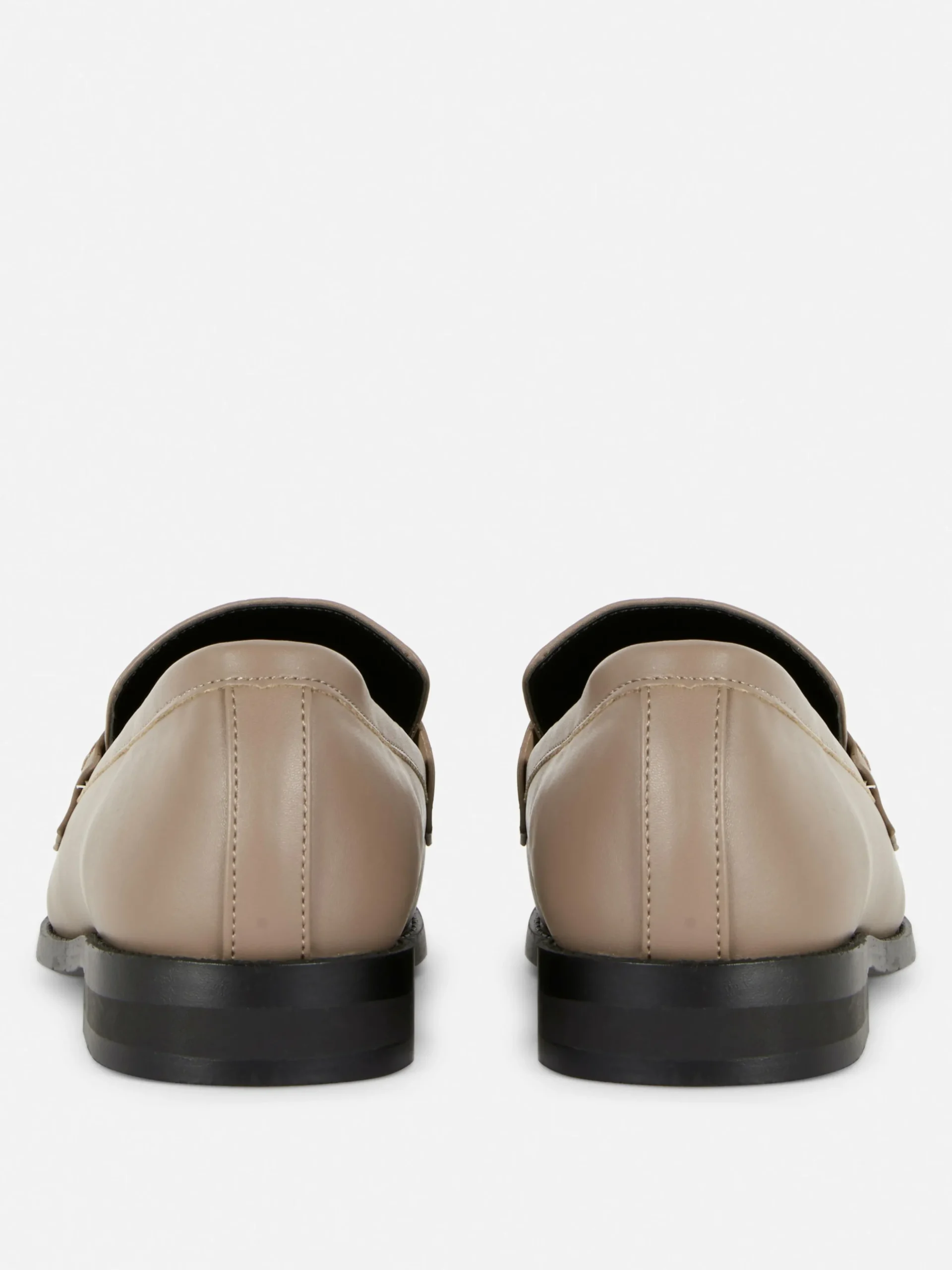Loafers Fivelas Franjas