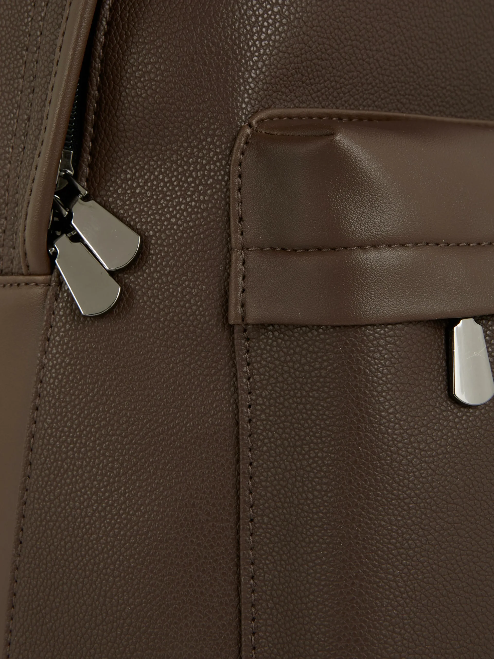 Mochila Imitação Pele