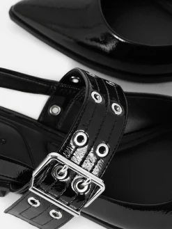 Sabrinas Abertas Atrás Fivela