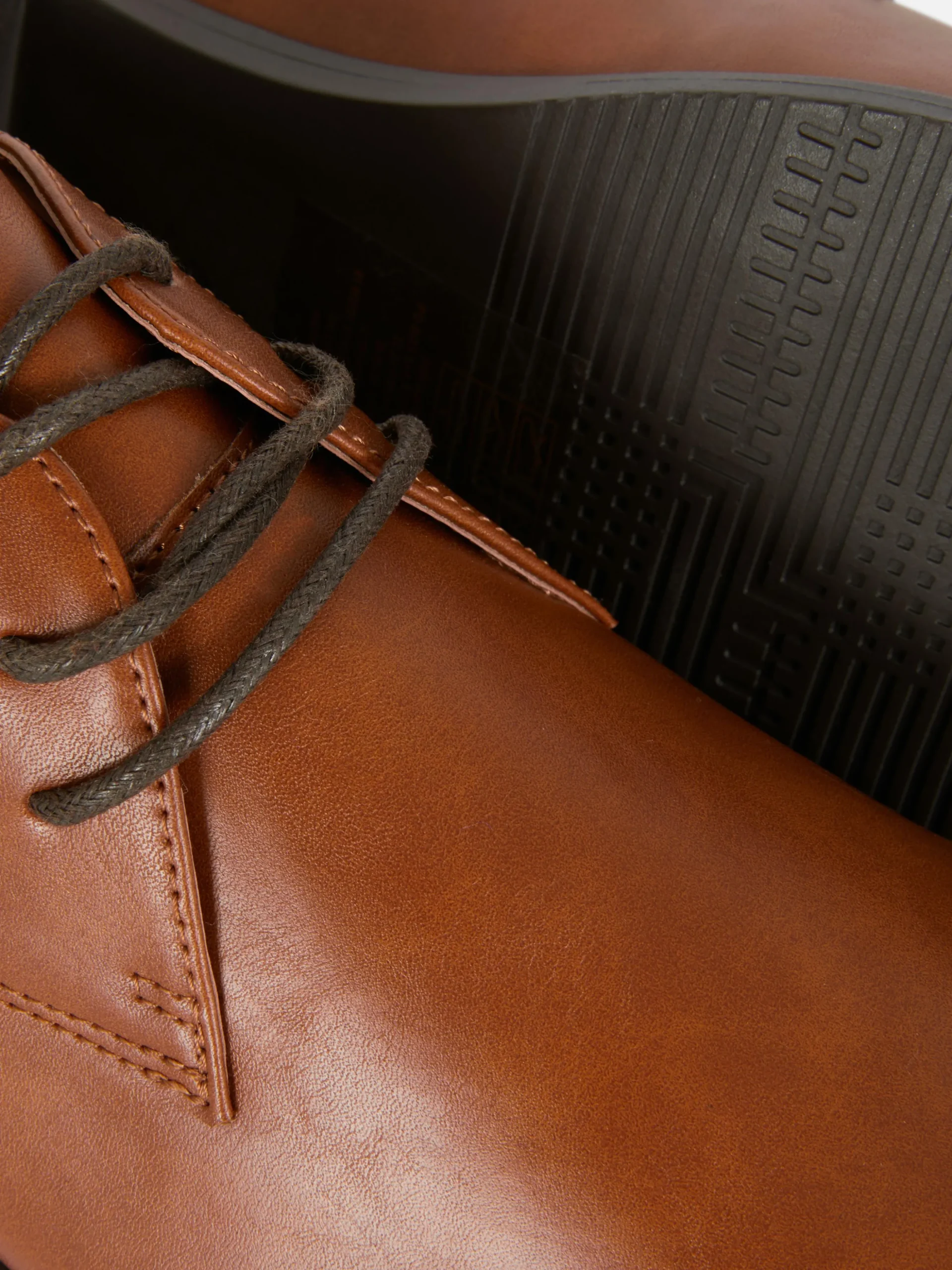 Sapatos Formais Atacadores