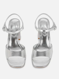 Sapatos Tacão Tira Curva Modelo Largo