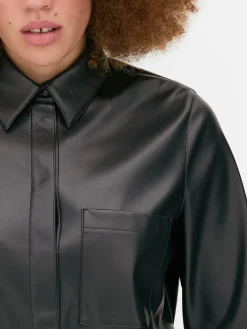 Sobrecamisa Imitação Pele