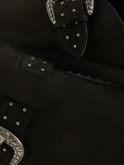 Socas Detalhe Fivela Tachas