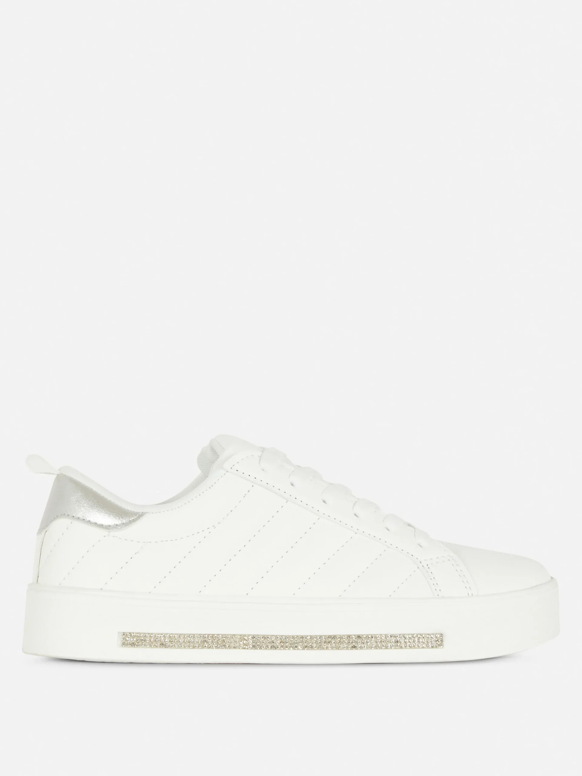 Ténis Cano Baixo Detalhes Brilhantes