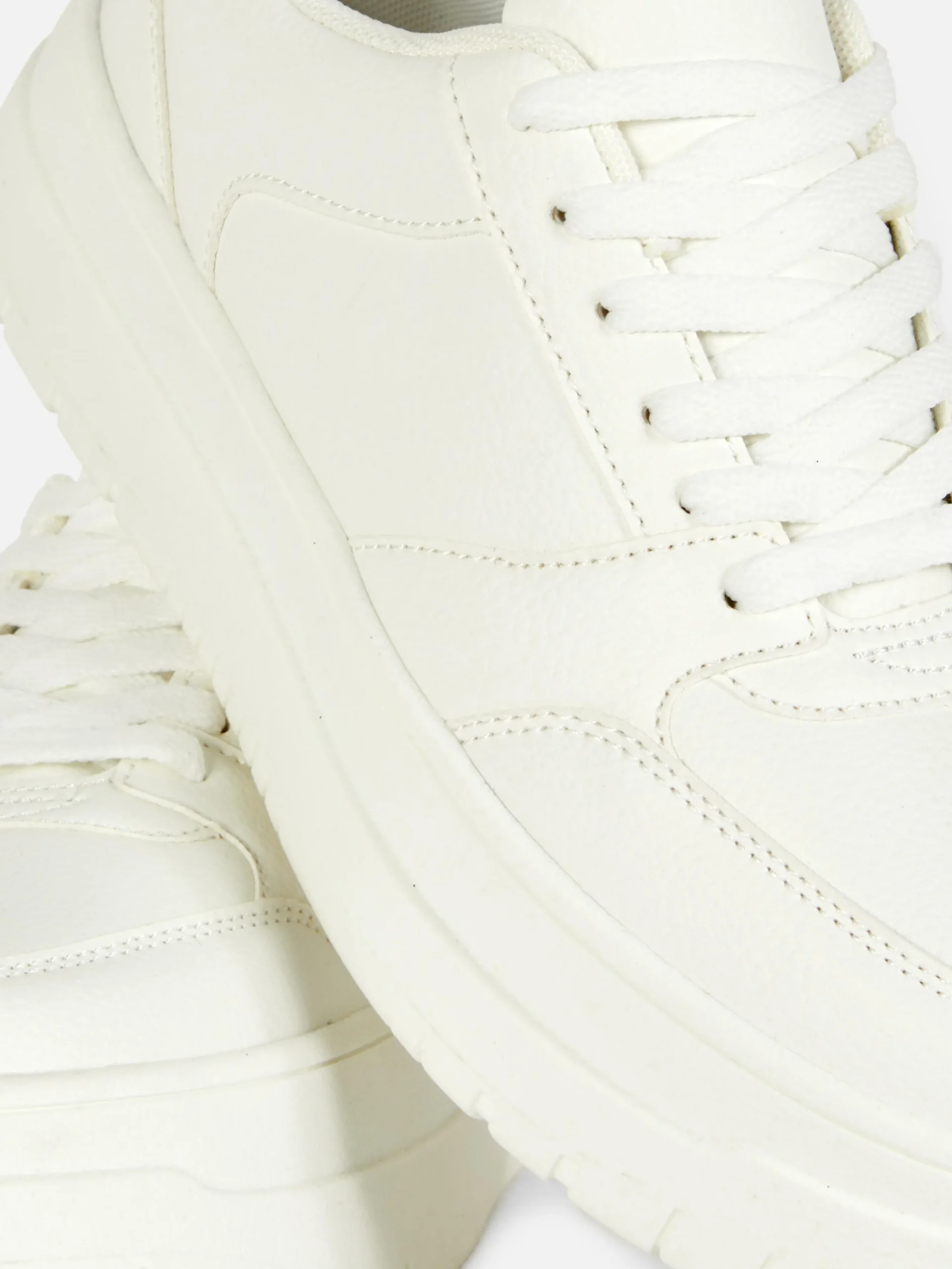 Ténis Cano Baixo Plataforma Rasa