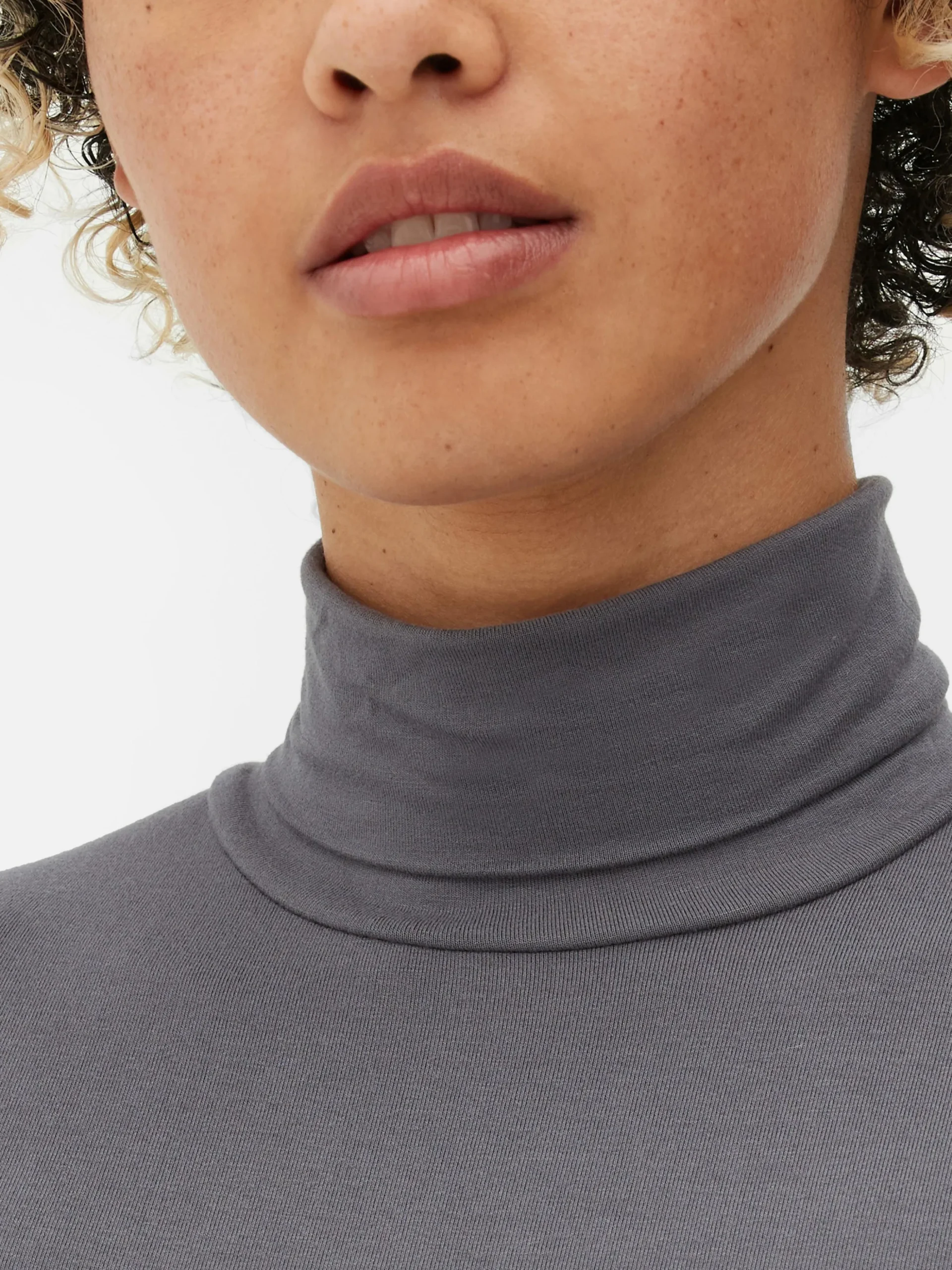 Top Manga Comprida Gola Alta