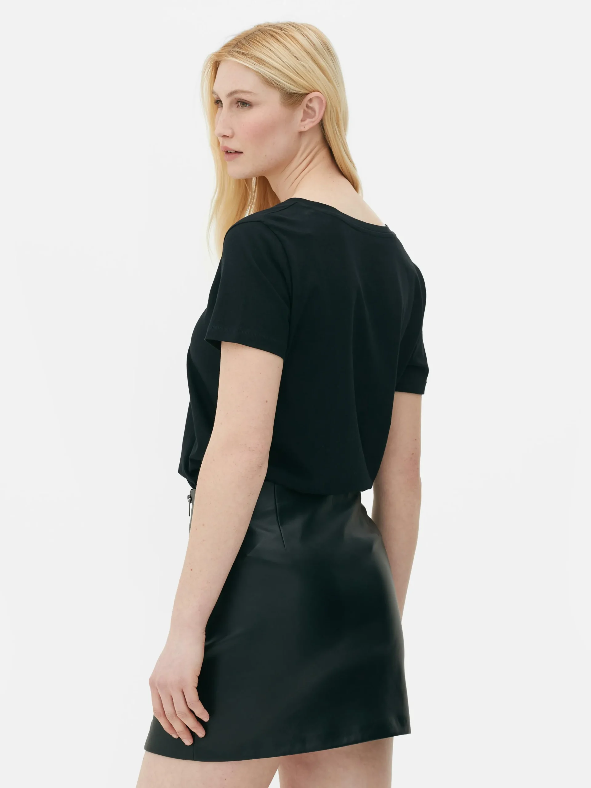 T-shirt Corte Regular Decote V