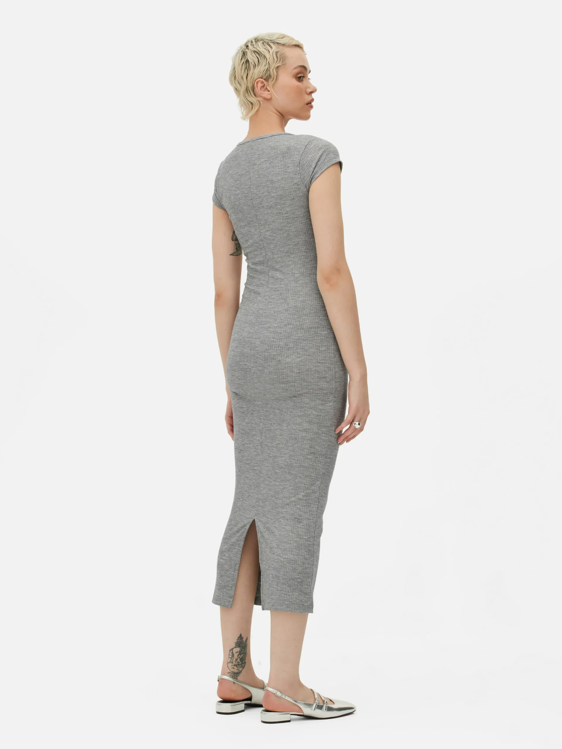 Vestido Midi Gola Redonda Canelado